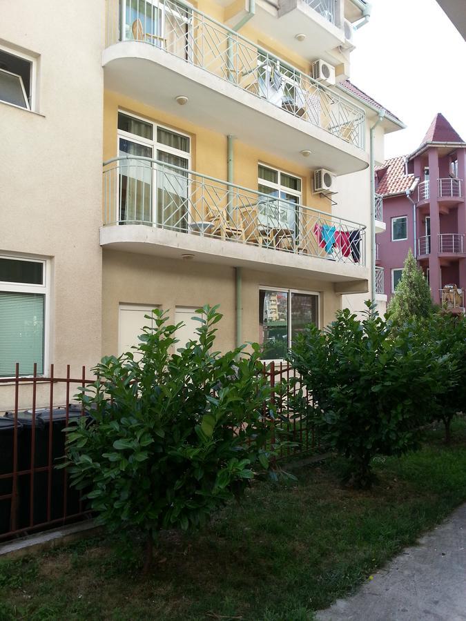 Hotel Diva Ravda Exterior photo